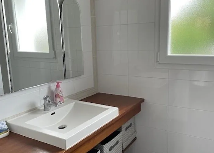 Holiday home Maison De A - 4 Pers - Animaux Admis - Fr-1-823-147 *